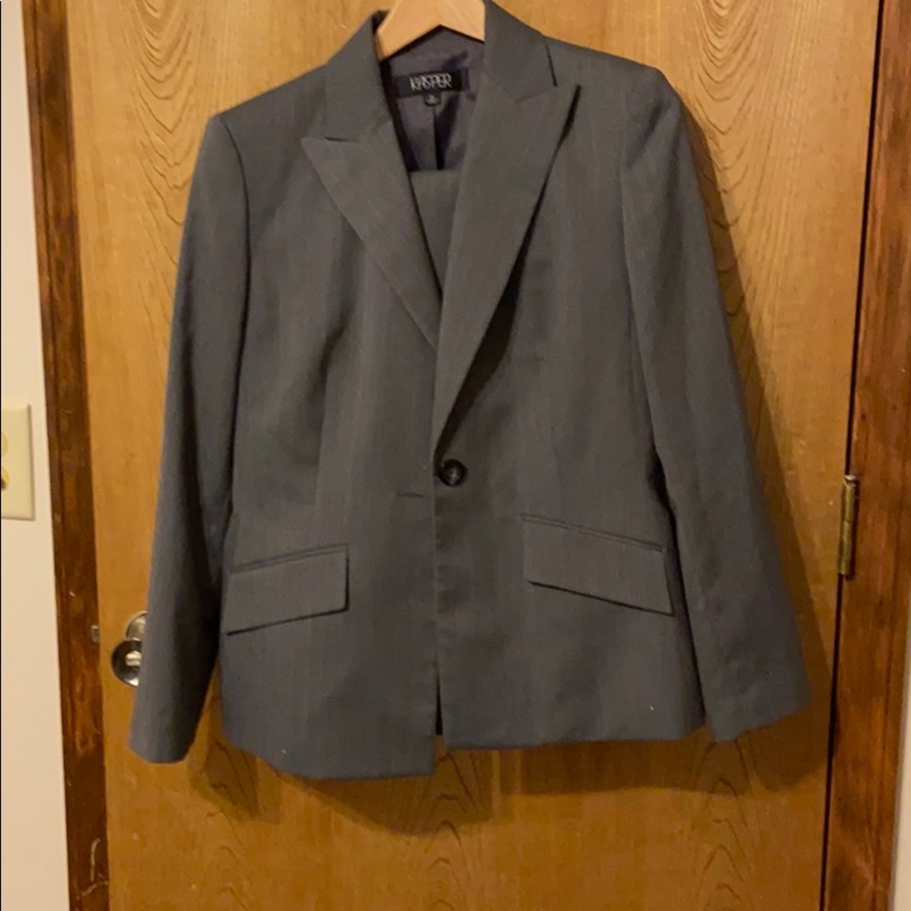 2 piece Kasper grey pants suit
